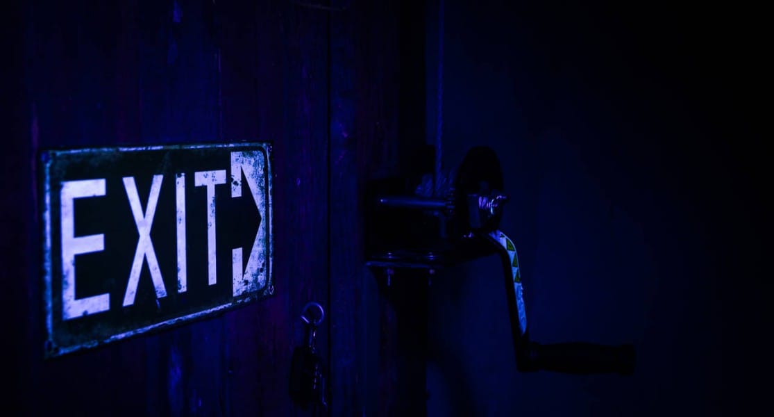 artefacts exit artefacts exit